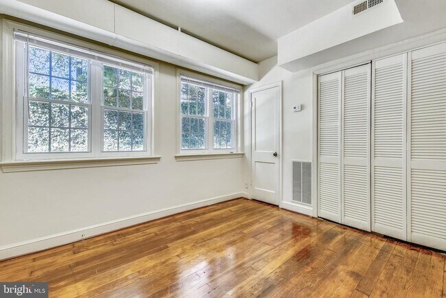 Building Photo - 7818 Tilbury St