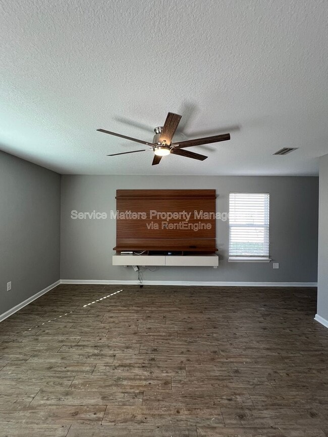 Building Photo - 5881 Old Plantation Court