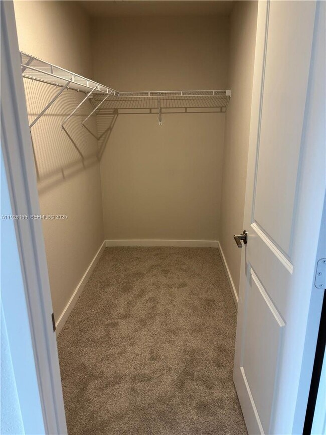 Building Photo - 551 NW 10th St