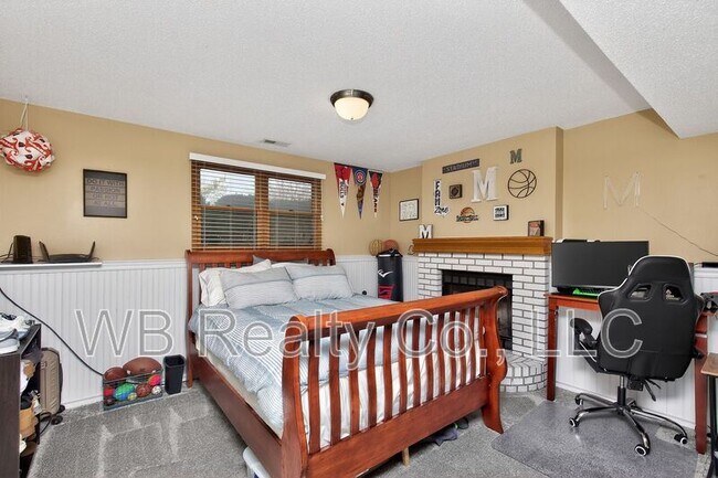 Building Photo - 260 Windfield Pkwy