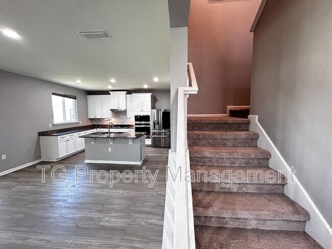 Building Photo - 11646 Pacific Dogwood Ct