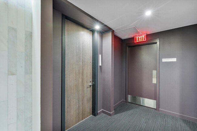 Building Photo - 88 SW 7th St