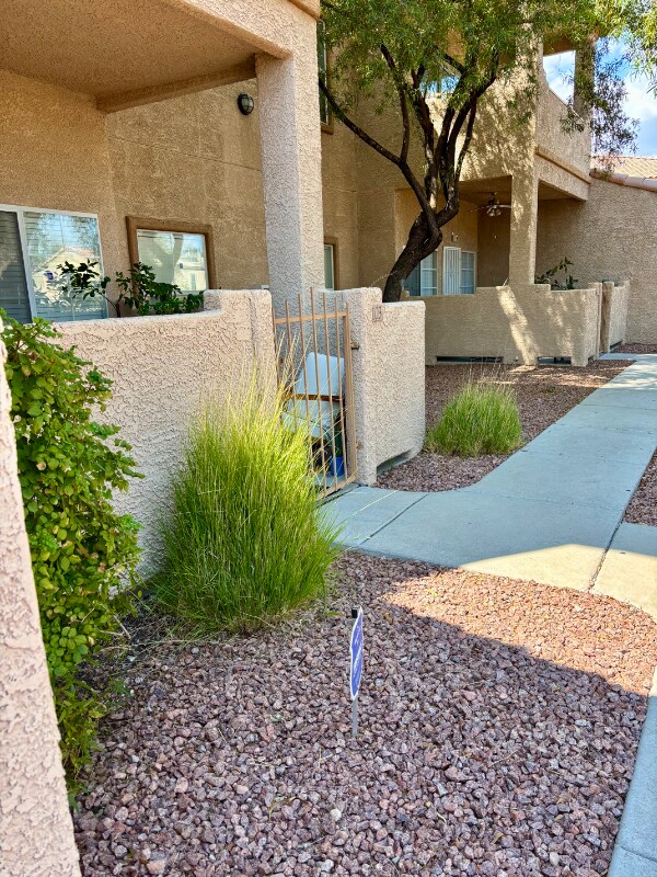 Building Photo - 6700 Amarinta Ave