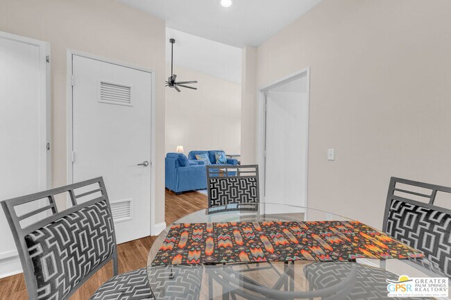 Building Photo - 3657 Quiet Side St