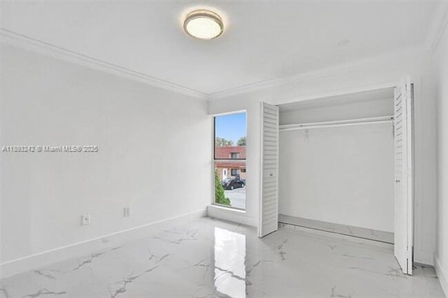 Building Photo - 606 NW 107th Ave