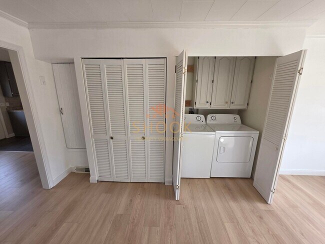 Building Photo - COZY 3BR/1.5BA HOME ON CUL-DE-SAC