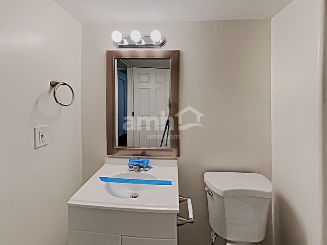 Building Photo - 3372 W 1050 N