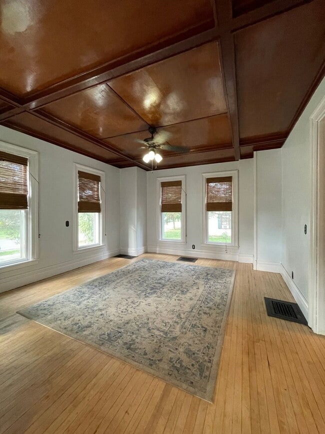 Building Photo - Village of Black River 4 /5 Bedroom Home w...