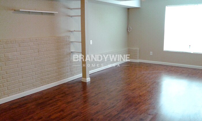 Building Photo - 107 Lake Terrace
