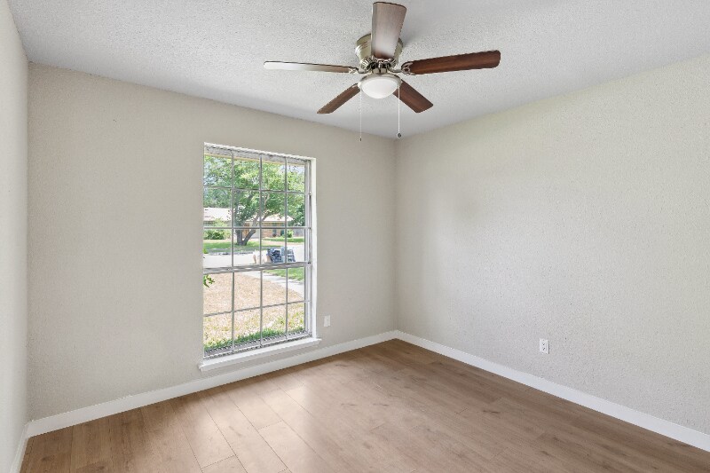 Building Photo - 2104 Richland Dr