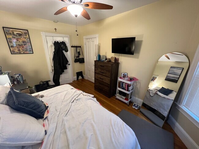 Building Photo - 42-44 Gorham St. Unit 1