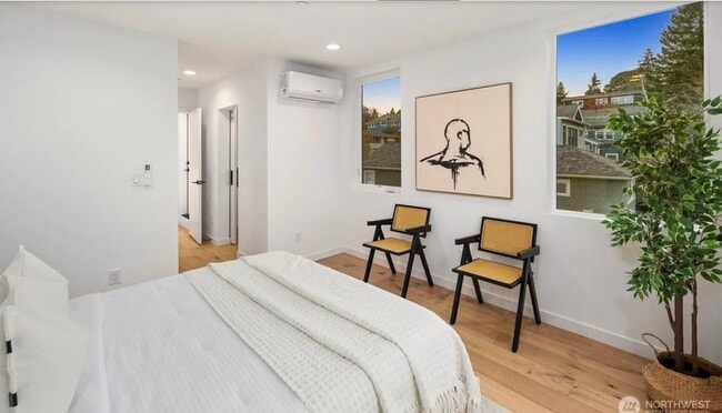 Building Photo - 528 N 72nd St