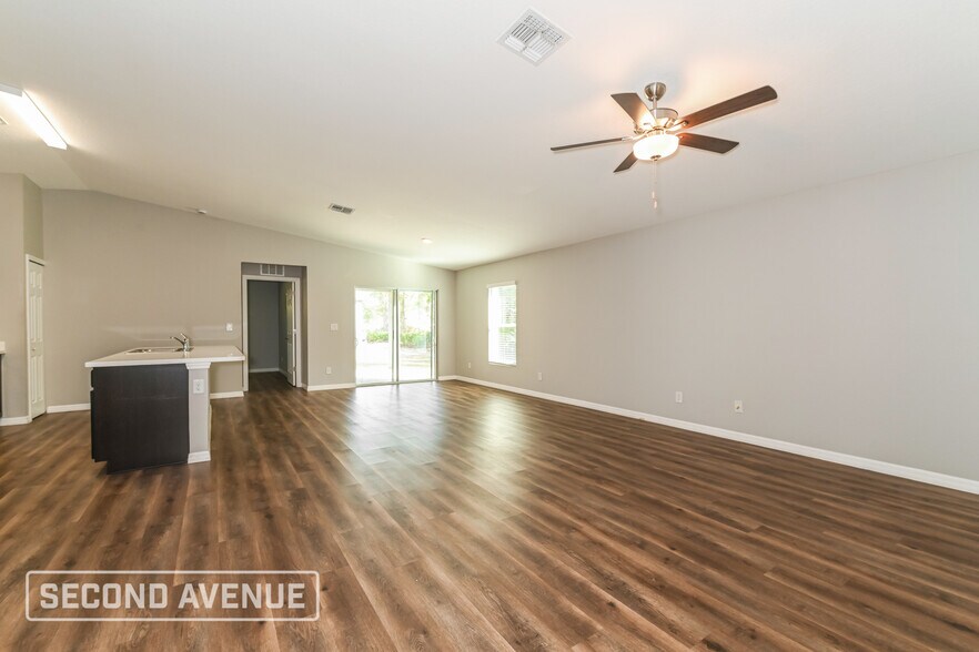 Building Photo - 4621 Lacoco St