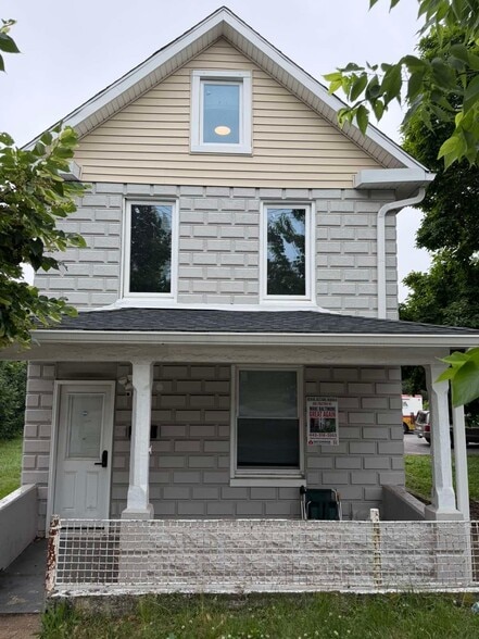 Building Photo - 4115 Fairhaven Ave