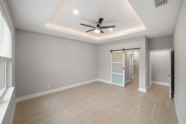 Building Photo - Deposit-Free! Modern, energy efficient hom...