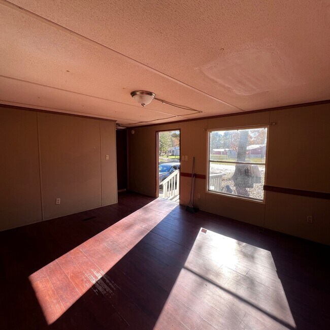 Building Photo - 1481 Holly Grove Rd