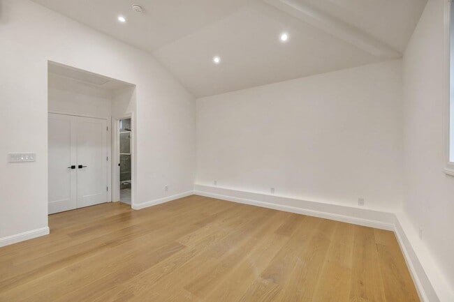 Building Photo - 1438 Columbus Ave