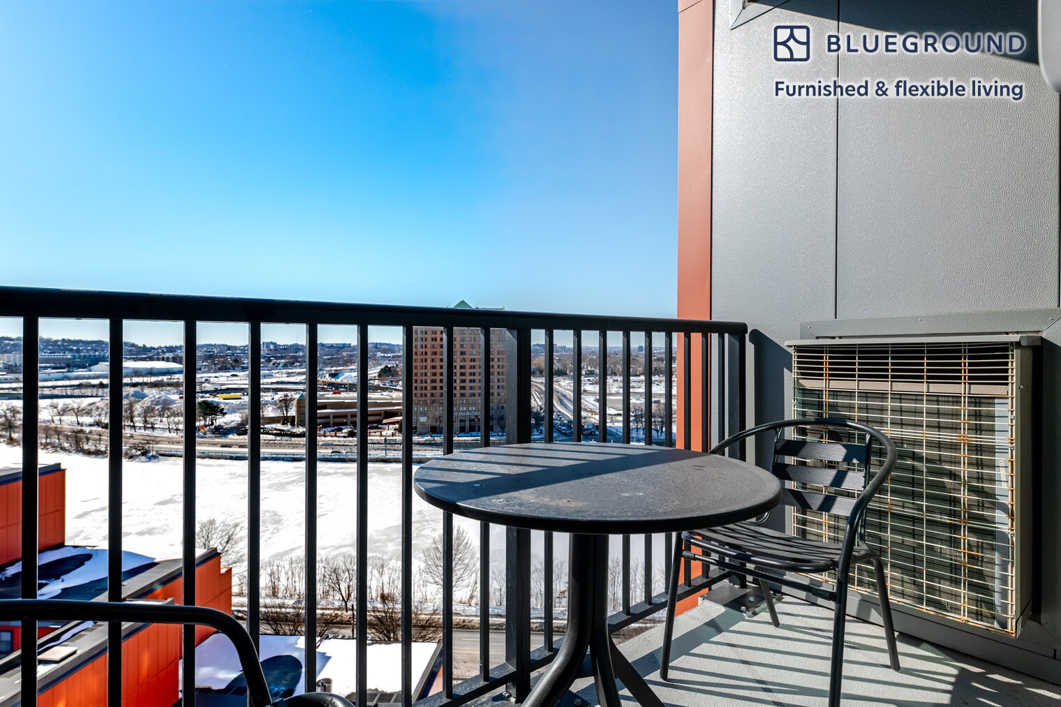 Building Photo - 812 Memorial Dr