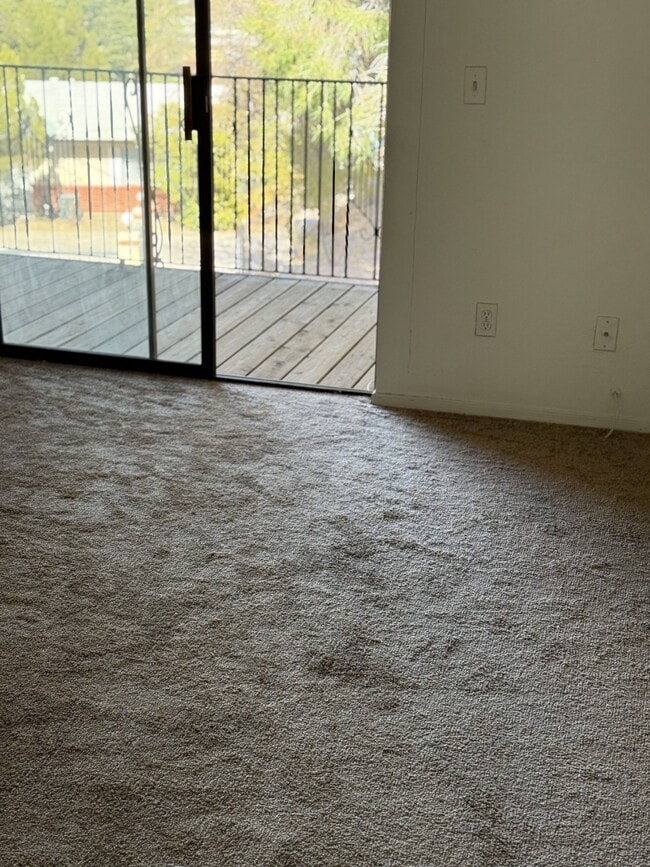 Building Photo - 797 W Mesa Verde Dr