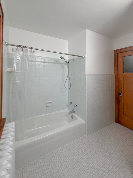 Bathroom - 5411 W National Ave