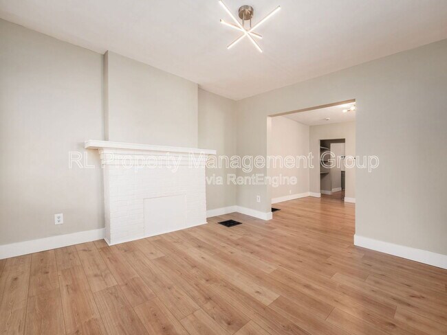 Building Photo - 439 Eldridge Ave
