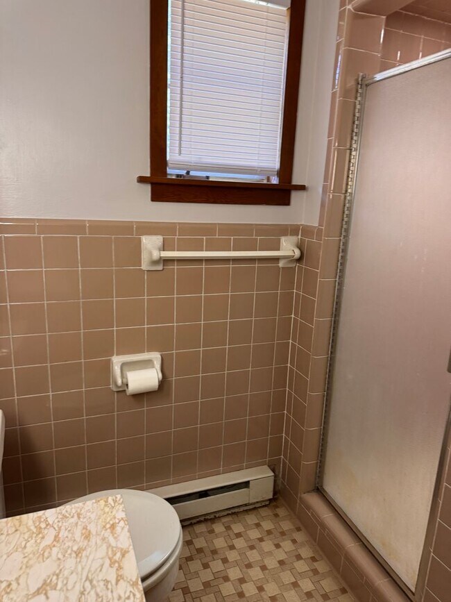 Building Photo - 104 Tanzalon Dr