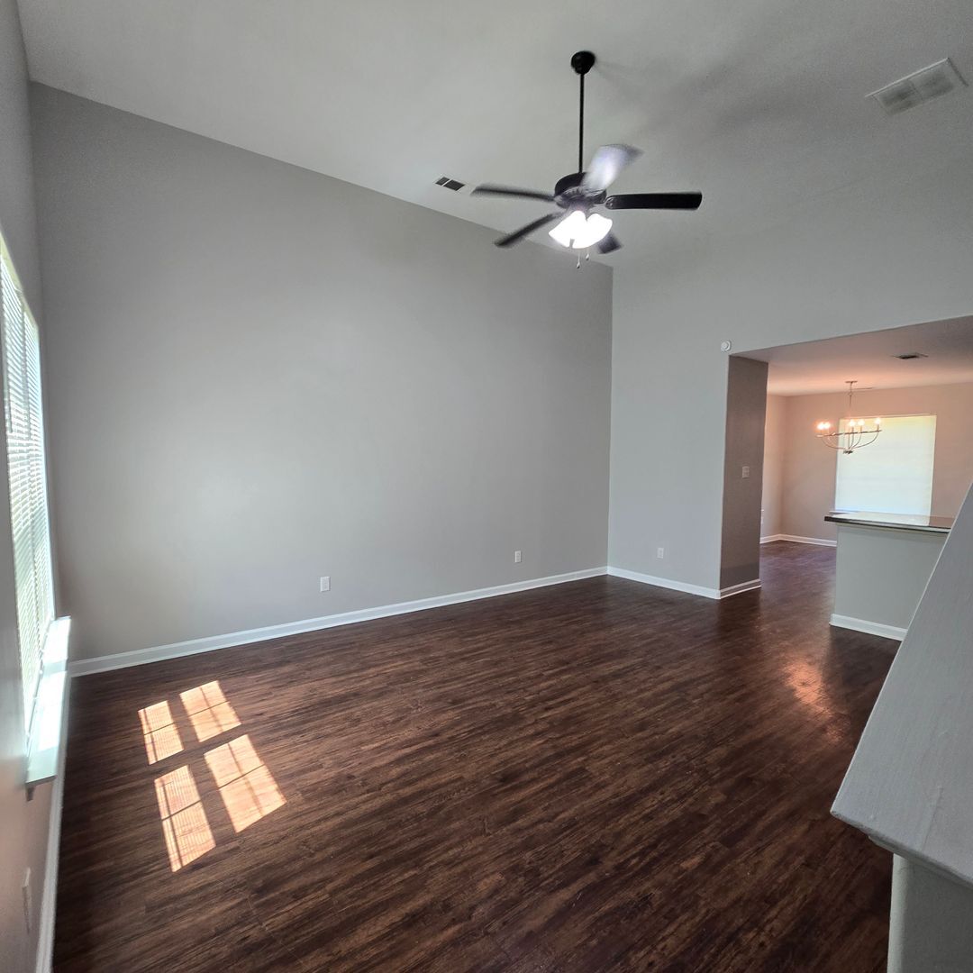 Building Photo - Two-Story Beauty in Olive Branch with Comp...