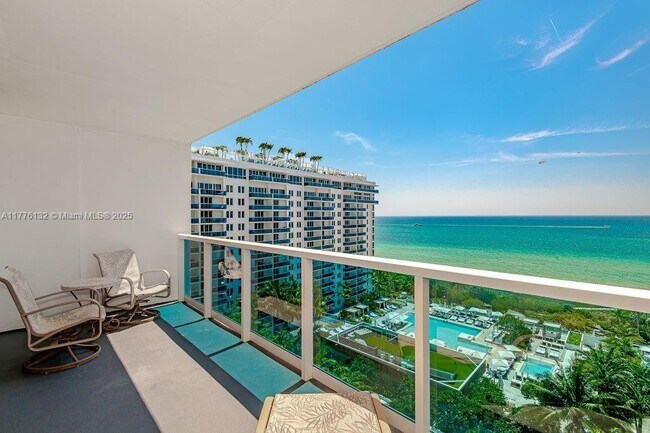 Primary Photo - 2301 Collins Ave