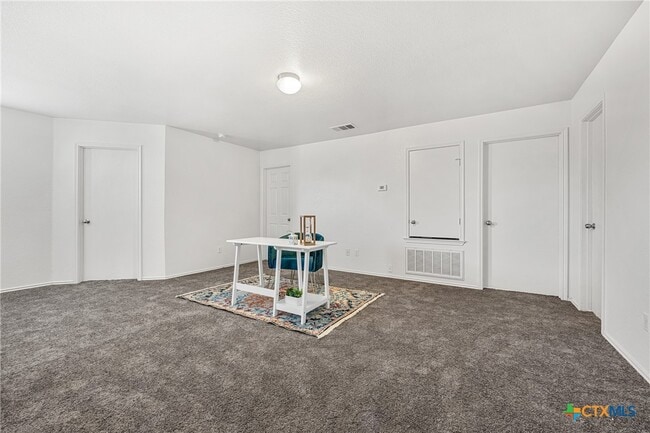 Building Photo - 113 W Gemini Ln