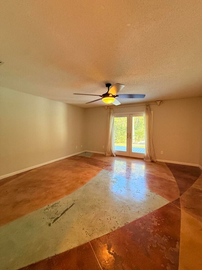 Building Photo - 255 Ridge Lake Rd