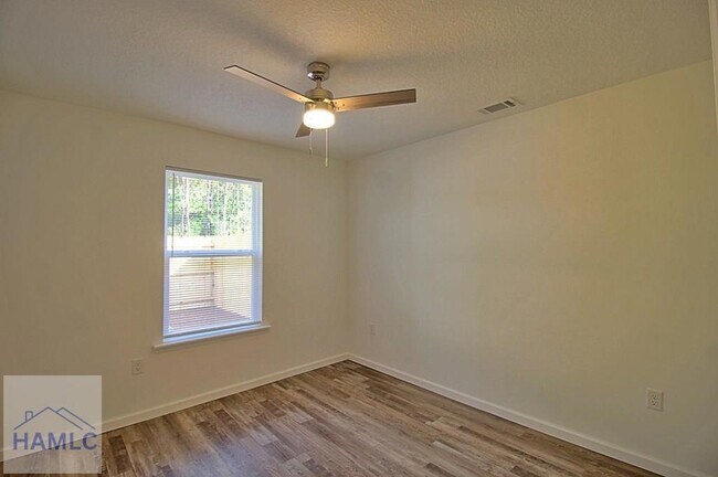 Building Photo - 14017 Cecil Nobles Hwy