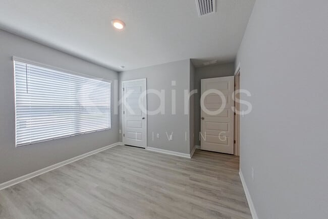 Building Photo - 160 Swallowtail Ln