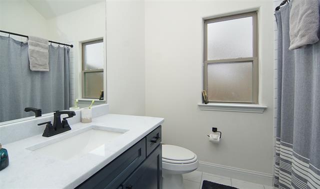 Building Photo - 536 Woodland Dr