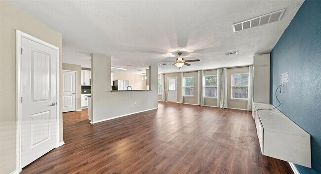Building Photo - 7224 Crestone Rd
