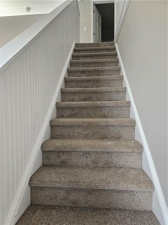 Building Photo - 2527 Waterstone Way
