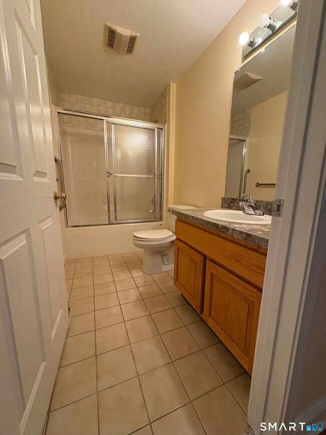 Building Photo - 162 Thistle Pond Dr