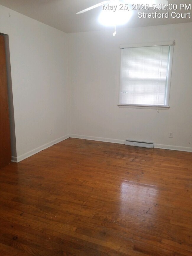 Building Photo - 108 Stratford Ct