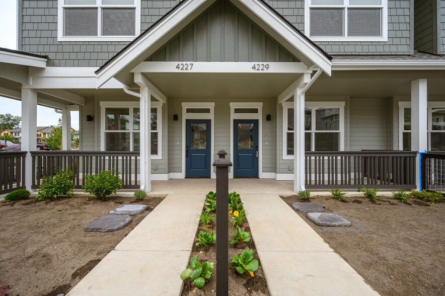 Exterior - Parkside Townhomes