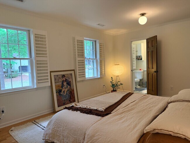 Building Photo - Stunning 4-Bedroom Cary Home with Basement! Available August 5th 2026!