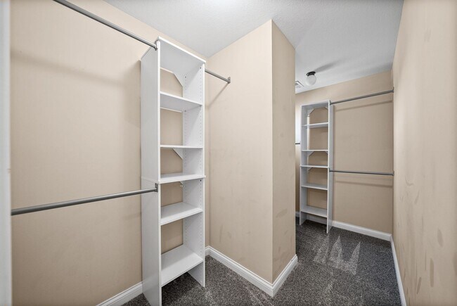 Building Photo - 3469 Bradfield Dr