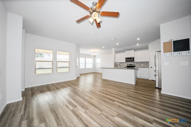 Building Photo - 2818 Wigeon Wy