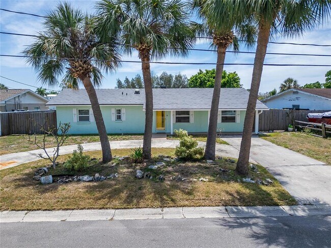 Building Photo - 8702 Driftwood Dr
