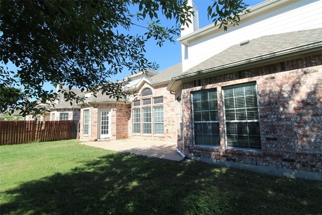 Building Photo - 15195 Shellwood Ln