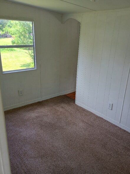 Building Photo - 140 NW Deer Run Gln