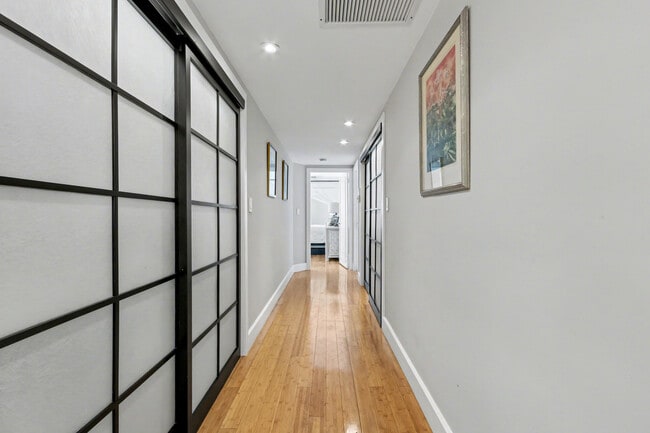 Building Photo - 3430 Galt Ocean Dr