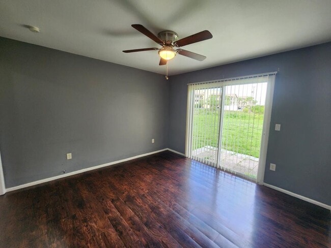 Building Photo - 3985 Avanti Cir