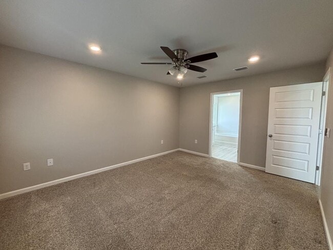 Building Photo - 6359 Bellavia Ln