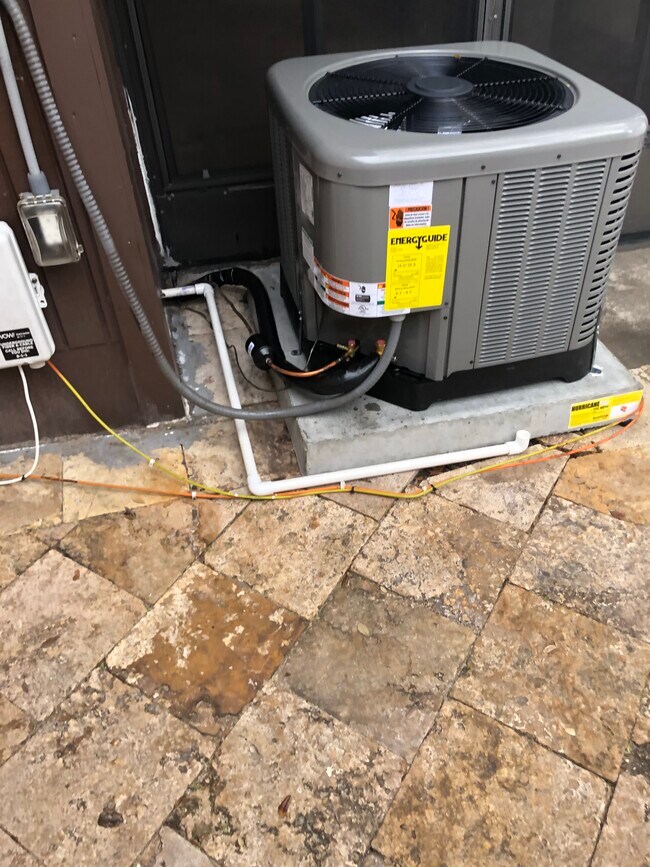 Building Photo - 7140 55th Ave N