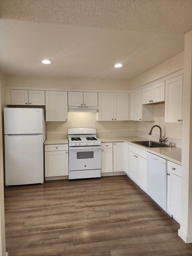 Building Photo - 1 bed, 1 bath