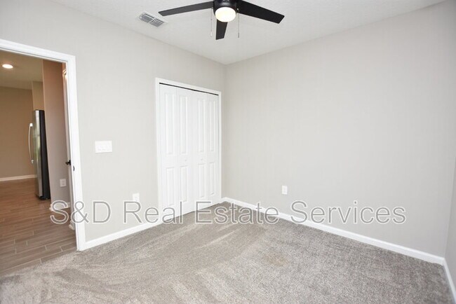 Building Photo - 427 Cool Summer Ln